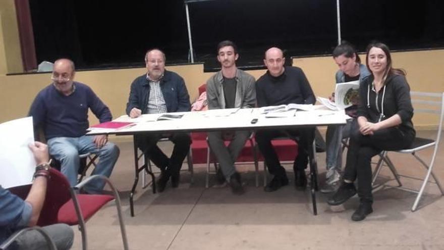 Los colectivos presentan un plan para la Mola alternativo a Puerto Mediterráneo