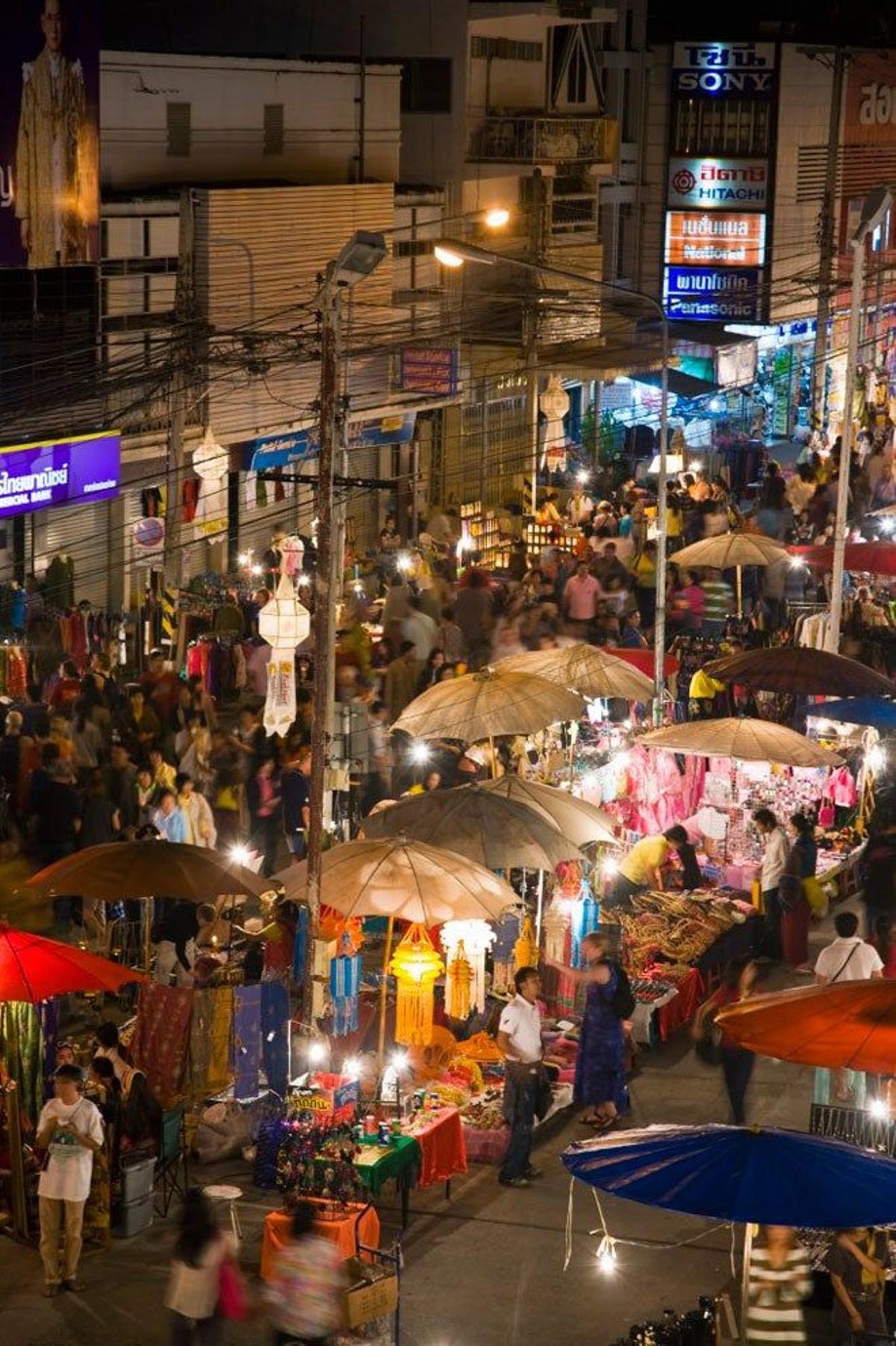 l mercado nocturno de los domingos de Chiang Mai