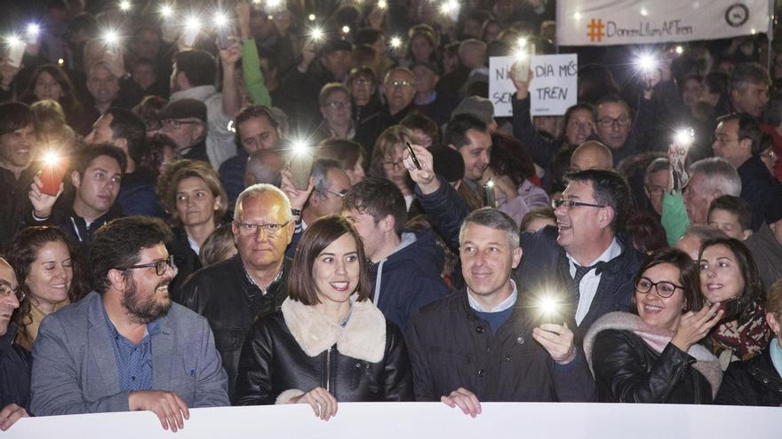 La manifestación del año 2017 en Oliva en que se reclamó la construcción del tren.