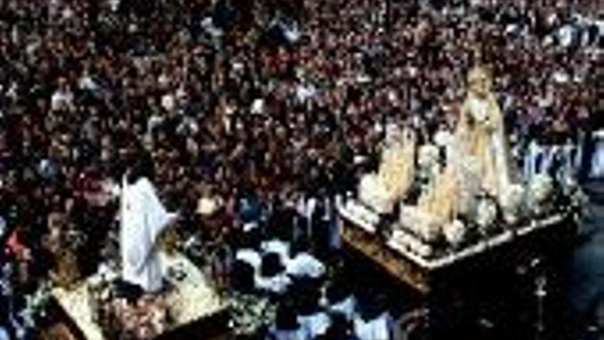 El Encuentro emociona y cierra la Semana Santa en Plasencia