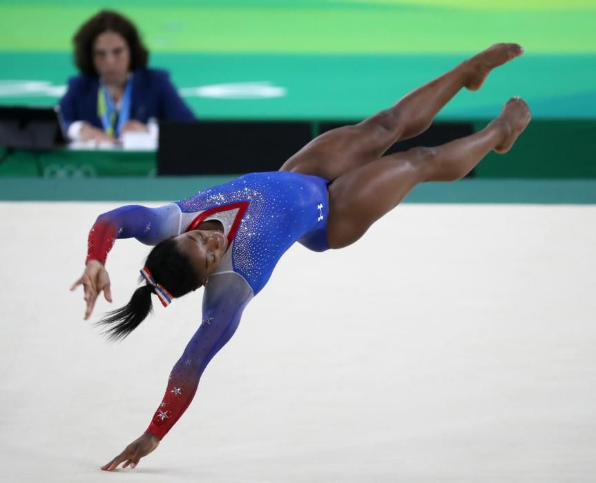 Simone Biles se impone en suelo y gana su cuarto oro en Río 2016.