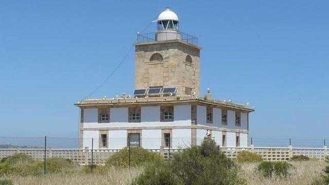 El puerto desestima reconvertir el faro de Tabarca en un hotel