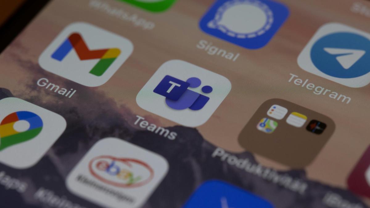 La aplicación Teams en la pantalla de un móvil.