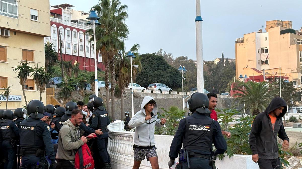 CRISIS MIGRATORIA EN CEUTA | La Audiencia Nacional admite el recurso del SUP contra el dispositivo de migrantes en el puerto de Ceuta