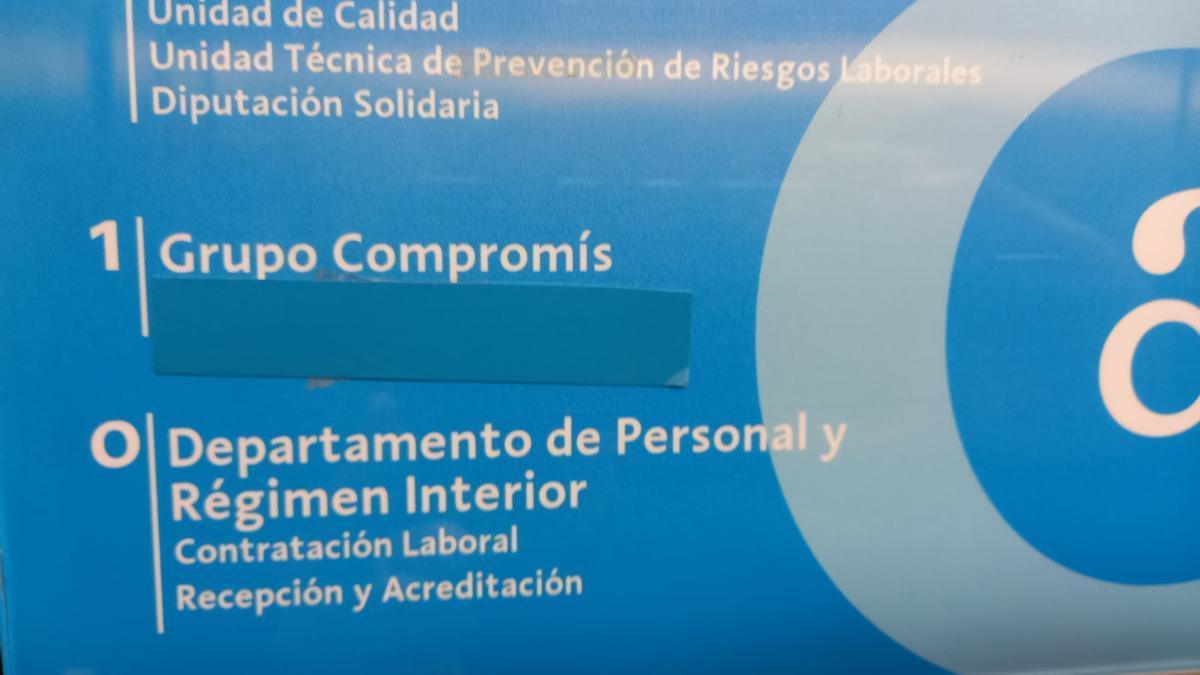 Un letrero en la Diputación de Alicante