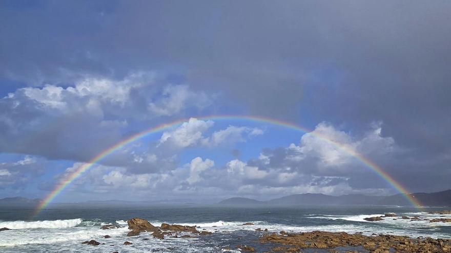 El mar frente a Vigo bate su récord de temperatura en 25 años: 21,55 grados en Cabo Silleiro a las nueve de la noche