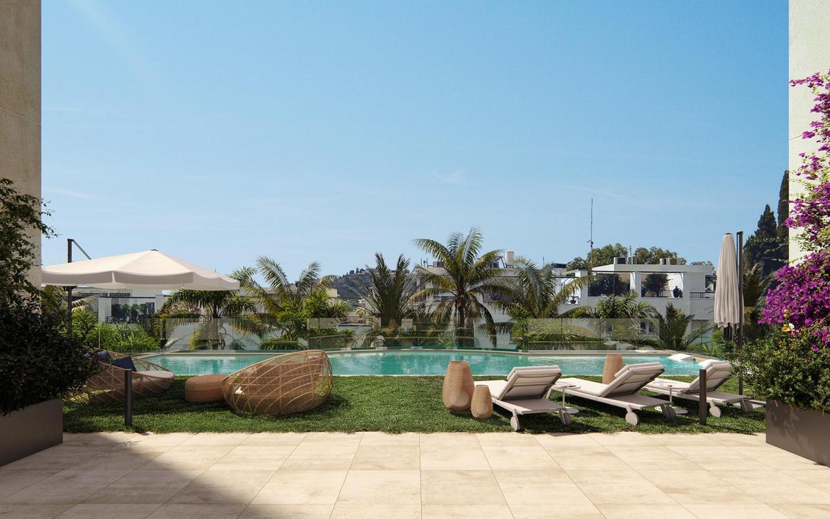 Clarity cuenta con una piscina infinity al aire libre, rodeada de una zona chill out para disfrutar del sol y la tranquilidad