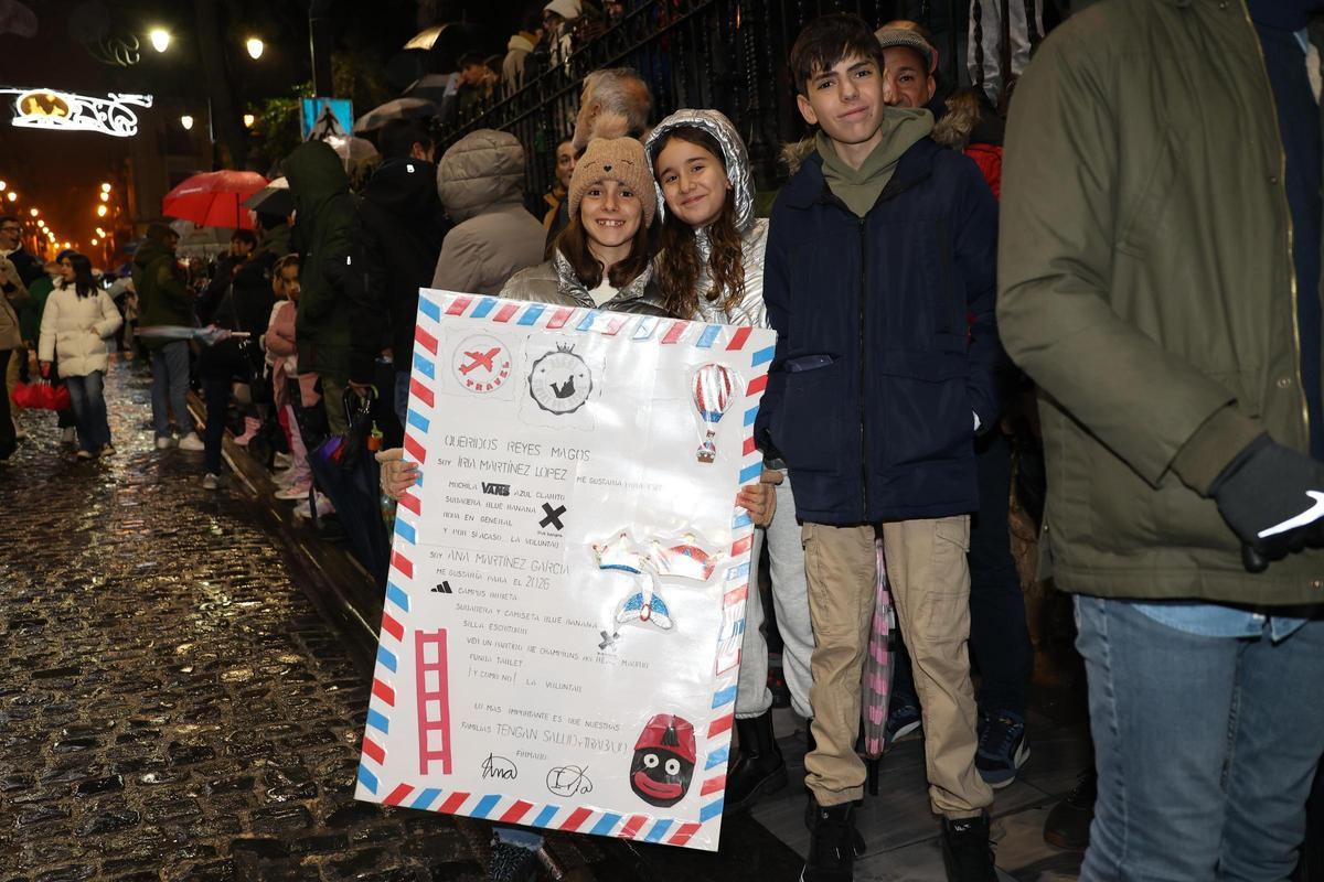 Las imágenes del Día de la Burrita y el Bando Real de Alcoy