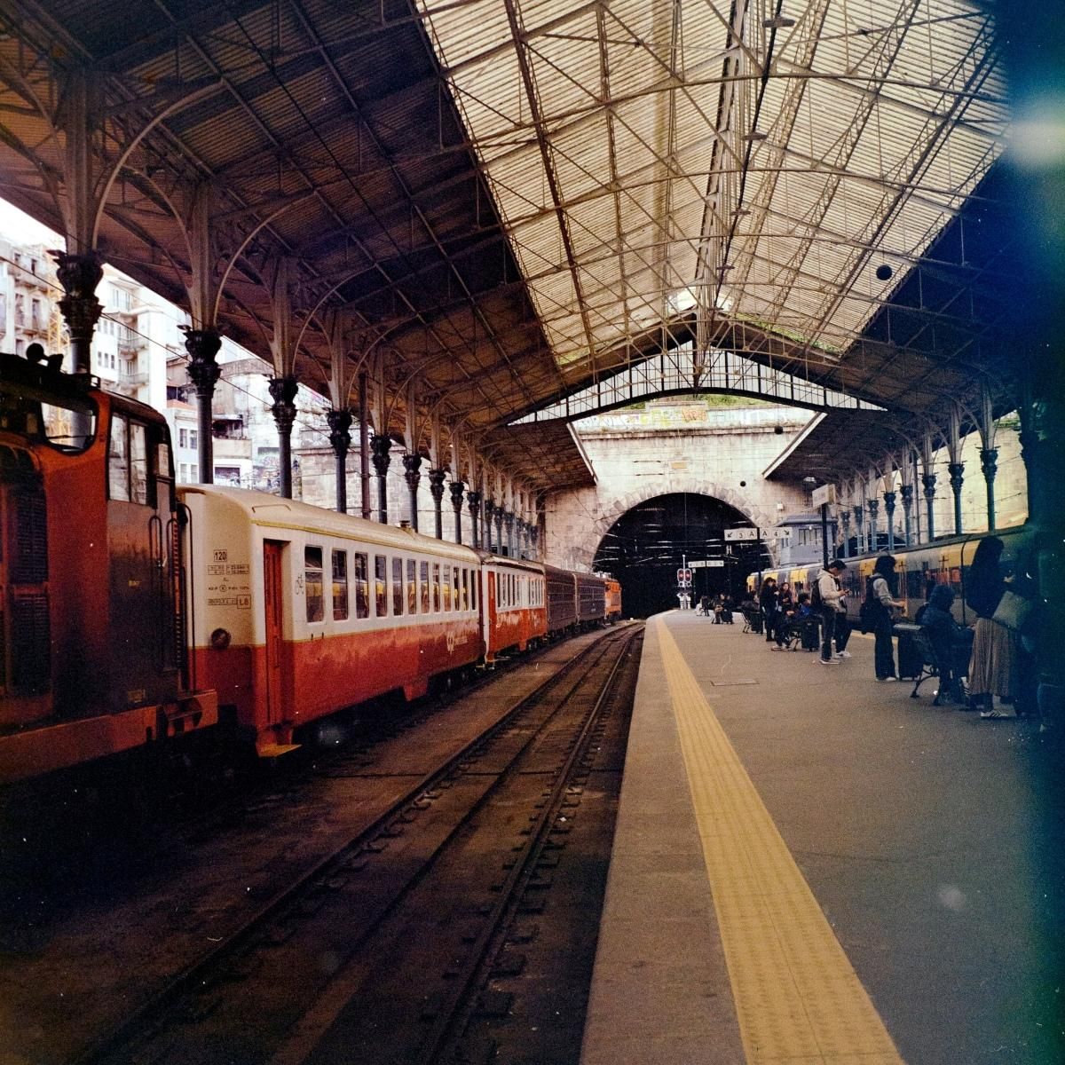 São Bento es una de las estaciones de tren más bonitas del mundo.