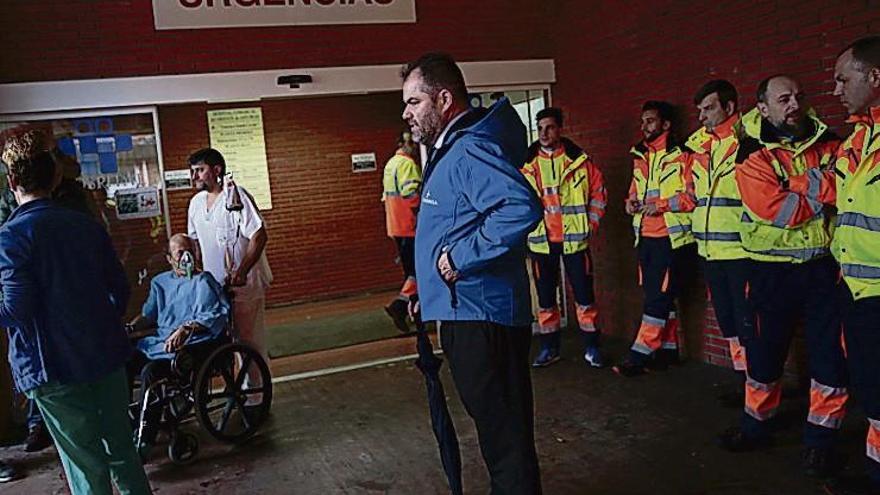 Operativo de evacuación del Hospital de Arriondas.