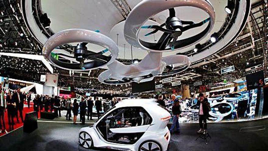 Els cotxes del futur irrompen amb força al Saló del Motor de Ginebra