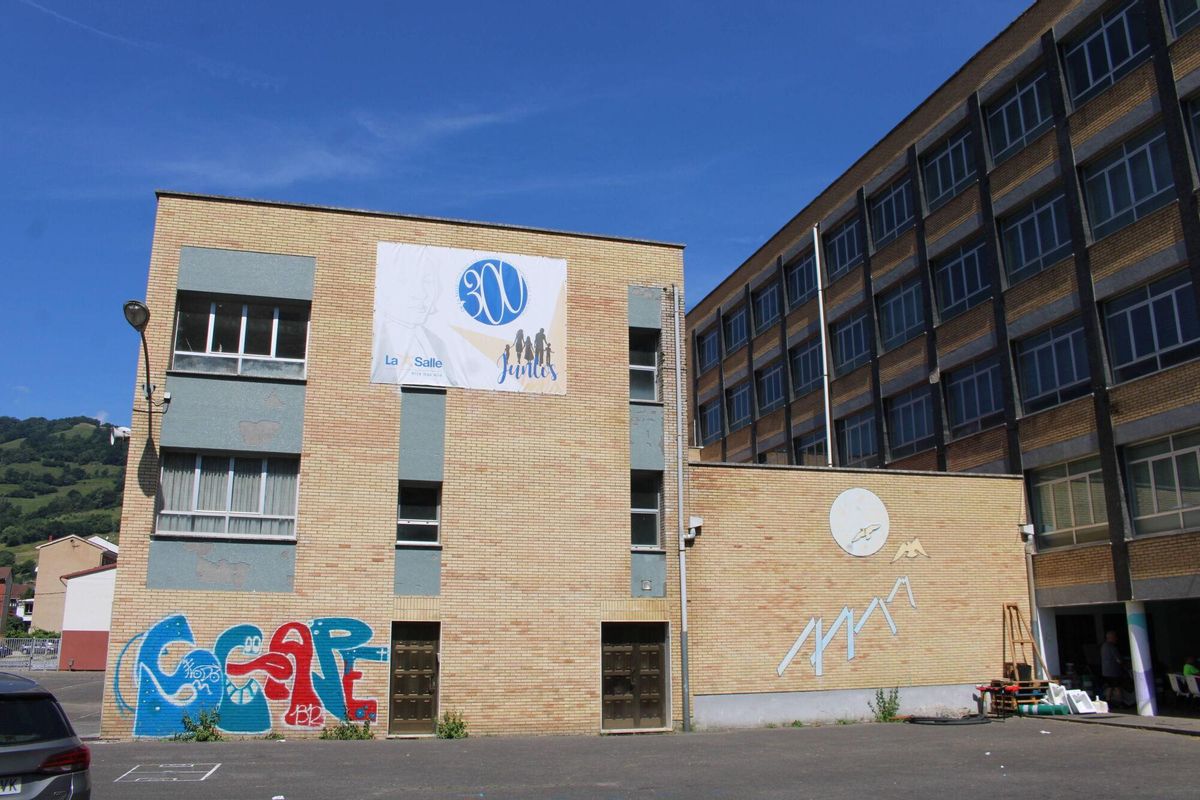 Reportaje buenas prácticas en el deporte en el campus del Mieres Sala en el colegio La Salle de Ujo por la asociación Branque