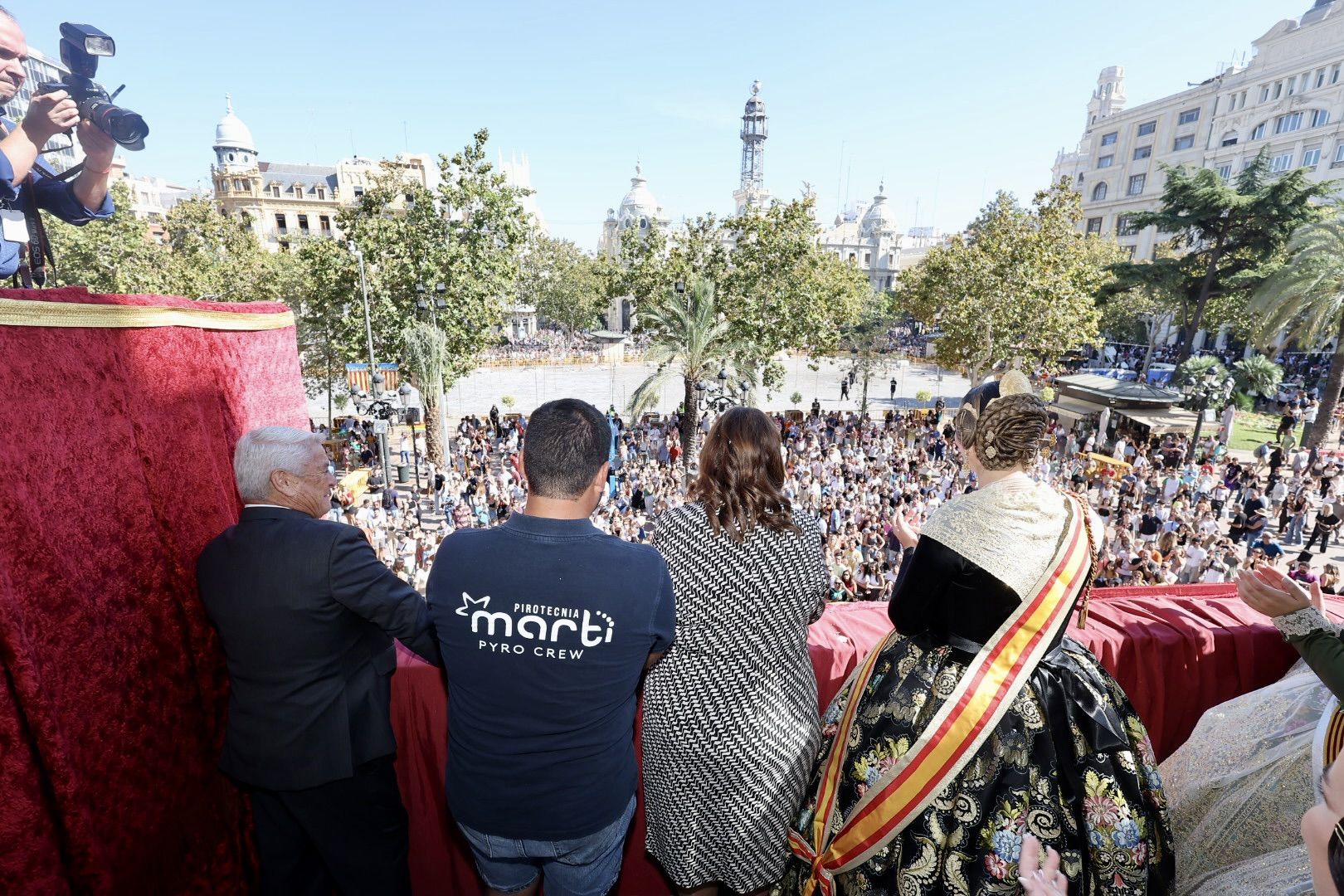 Despedida al balcón de las Fallas