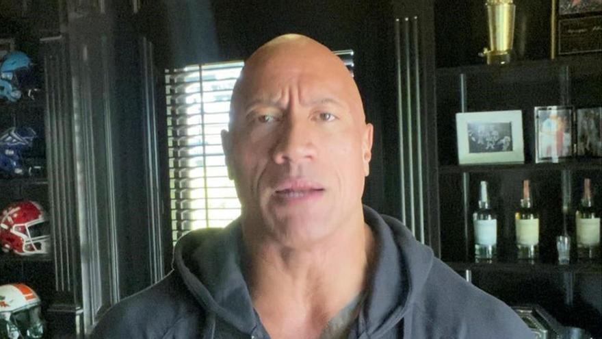 Dwayne &#039;La Roca&#039; Johnson anuncia que ha superado el covid y pide el uso de la mascarilla