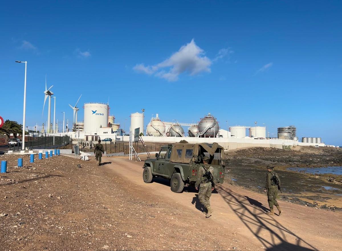 La Brigada “Canarias” XVI refuerza la vigilancia con patrullas en La Gomera y Lanzarote