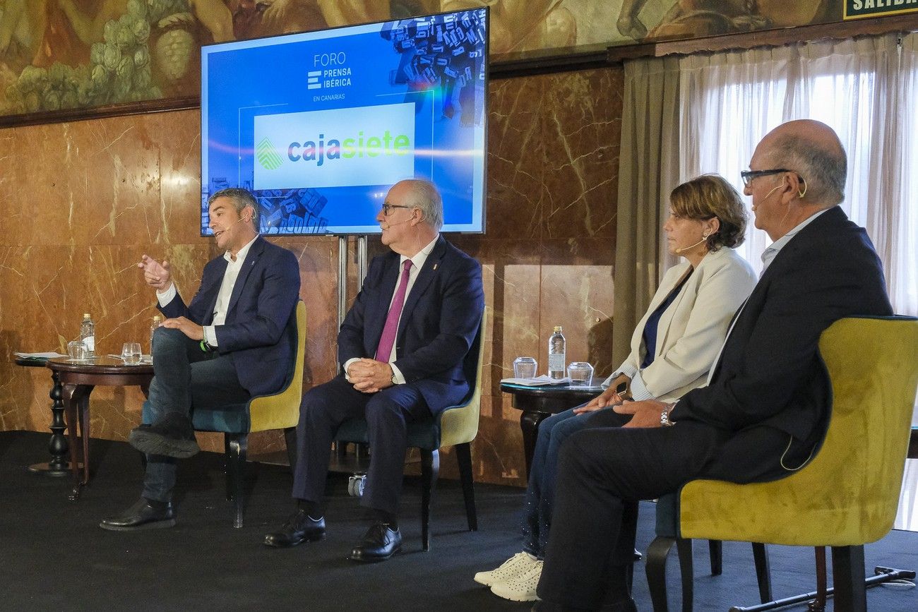 Foro Cajasiete: "Canarias y su sector primario"