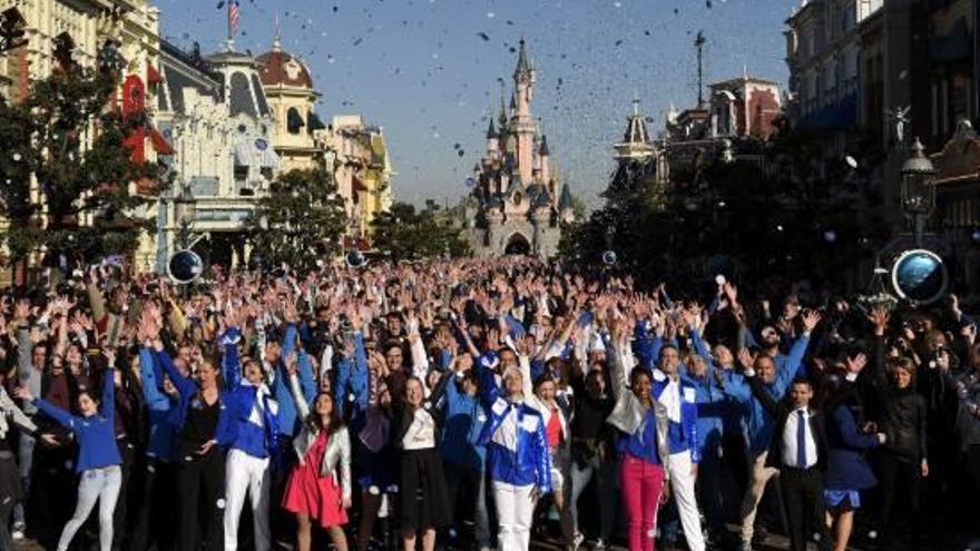 Eurodisney celebra el seu 25è aniversari amb un gran espectacle