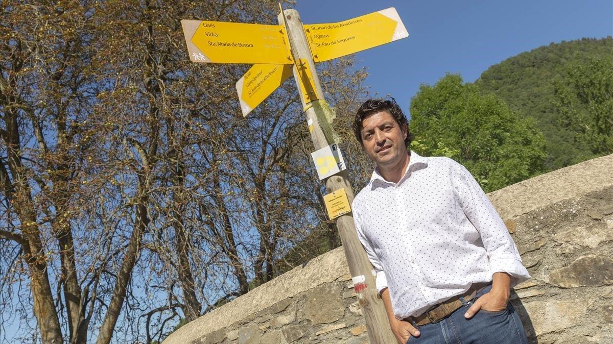 Antonio Aguilera, embajador de la propuesta de crear la figura del Defensor de las generaciones futuras, en Vallfogona de Ripollès.