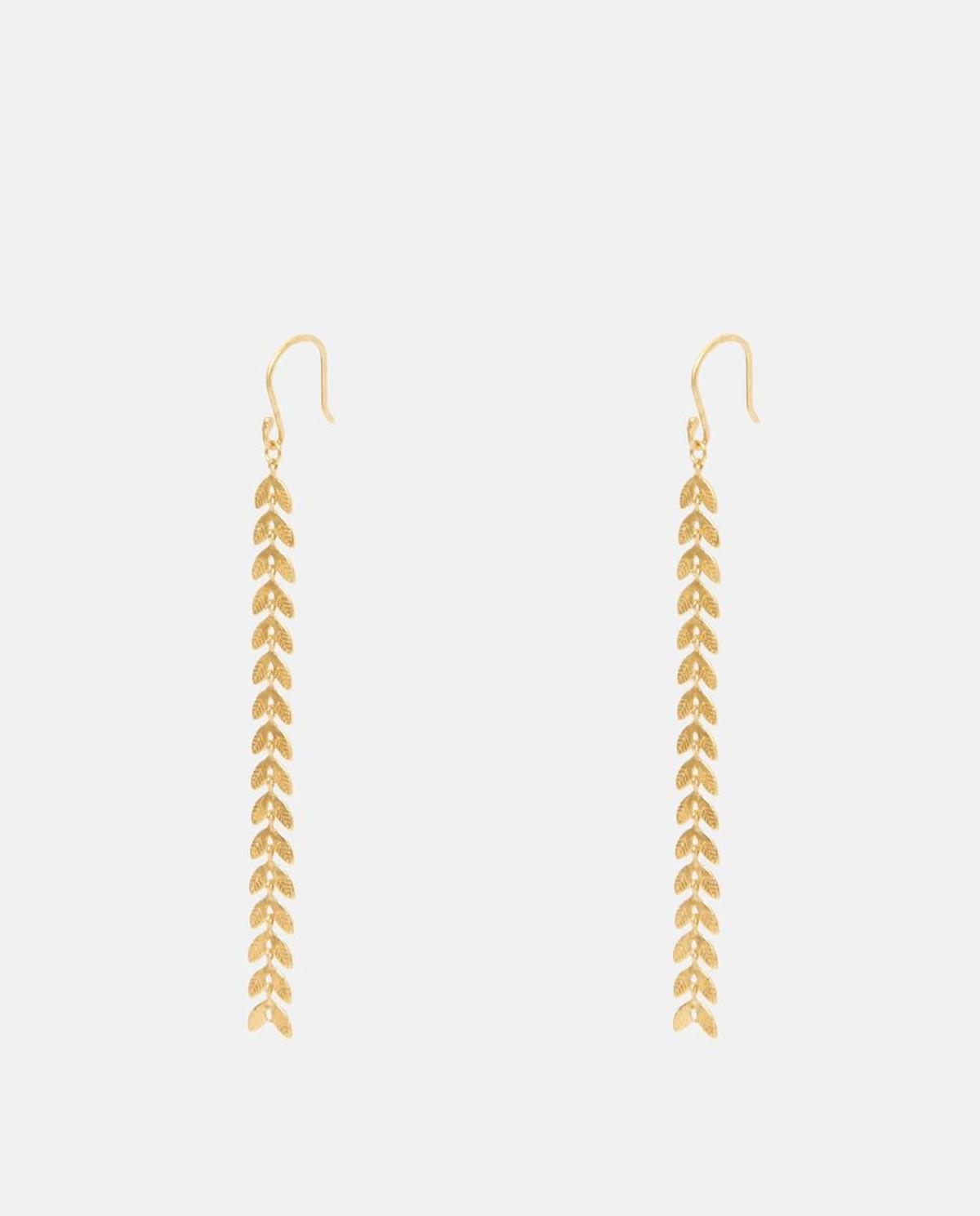 Pendientes largos dorados de hojas, de Brownie