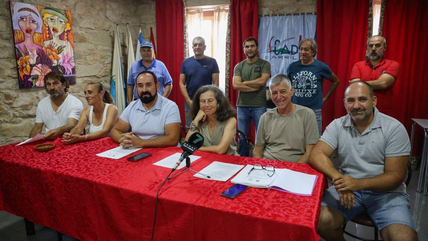 Conferencia de prensa de la PDRA y Plademar, ayer en Carril. |  Iñaki Abella
