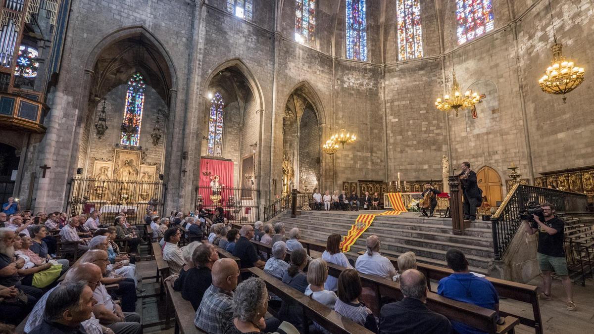Misa en la basílica del Pi, en Barcelona.