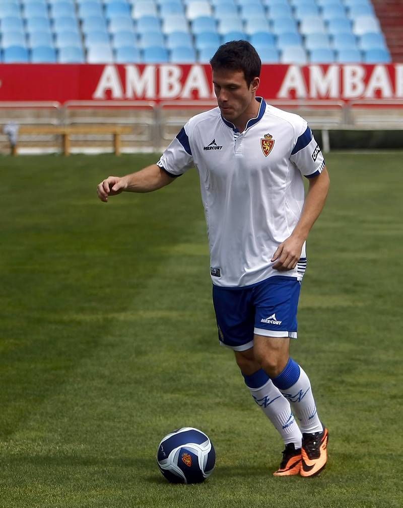 Fotogalería: Presentación de Ángelo Henríquez