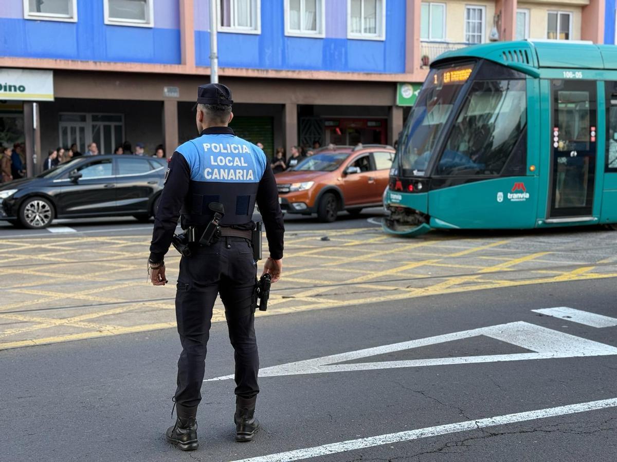 Policía Local en la Avenida de La Trinidad