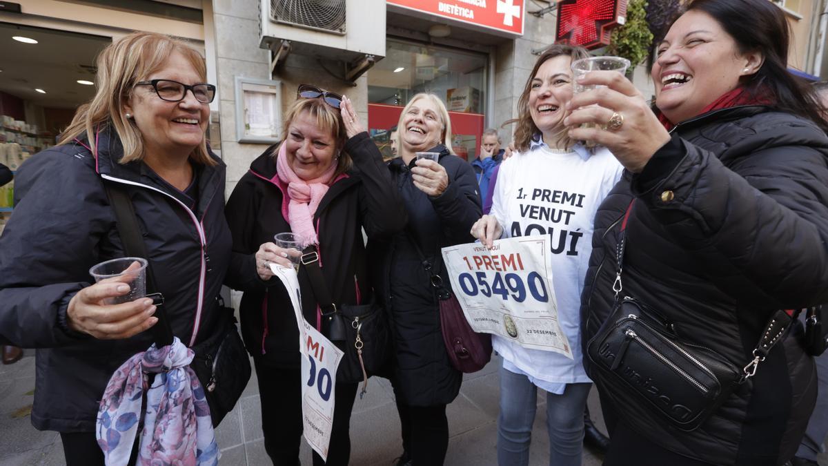 La exalcaldesa de Barberà del Vallès, Sílvia Fuster, entre las ganadoras del Gordo de la lotería de Navidad 2022