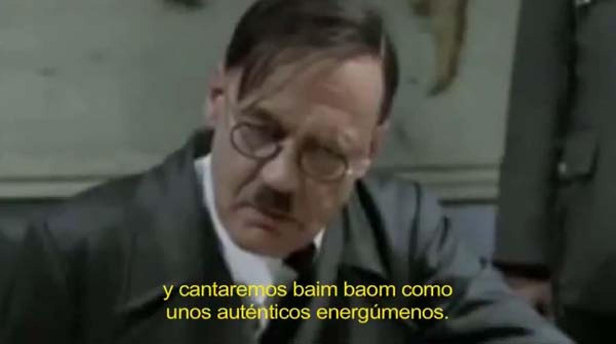 Promoció dels concerts de Love of Lesbian a Razzmatazz utilitzant imatges de la pel·lícula ’El hundimiento’ amb el mateix Hitler volent assistir al recital.