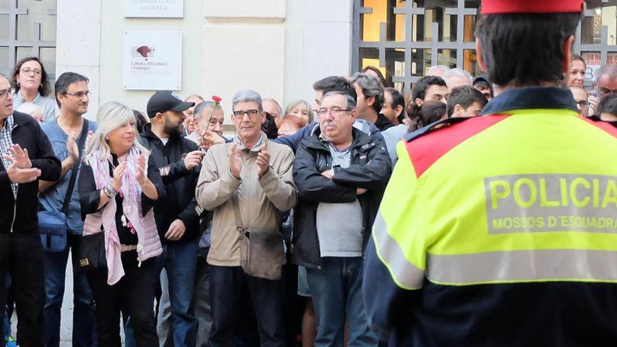 Diversos mossos al·leguen que la cúpula els va «deixar venuts» durant l´1-O