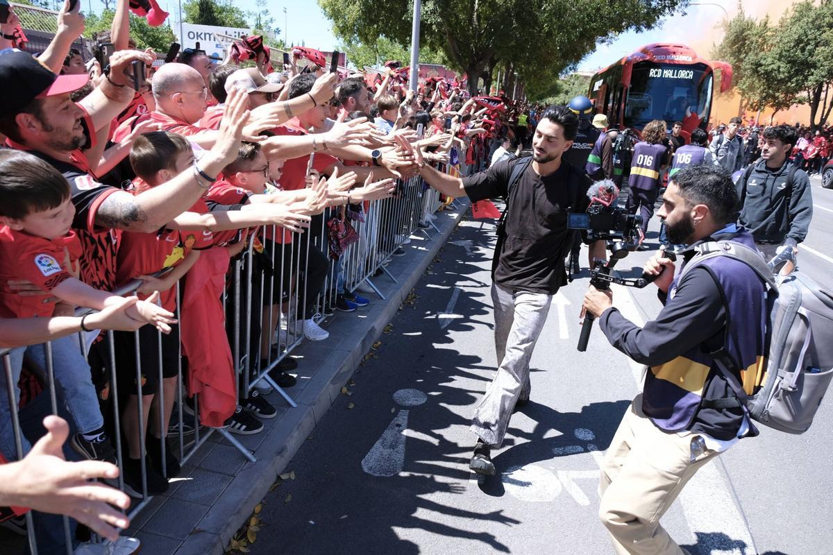 Así han recibido los aficionados al Mallorca en Son Moix antes del partido clave contra el Villarreal