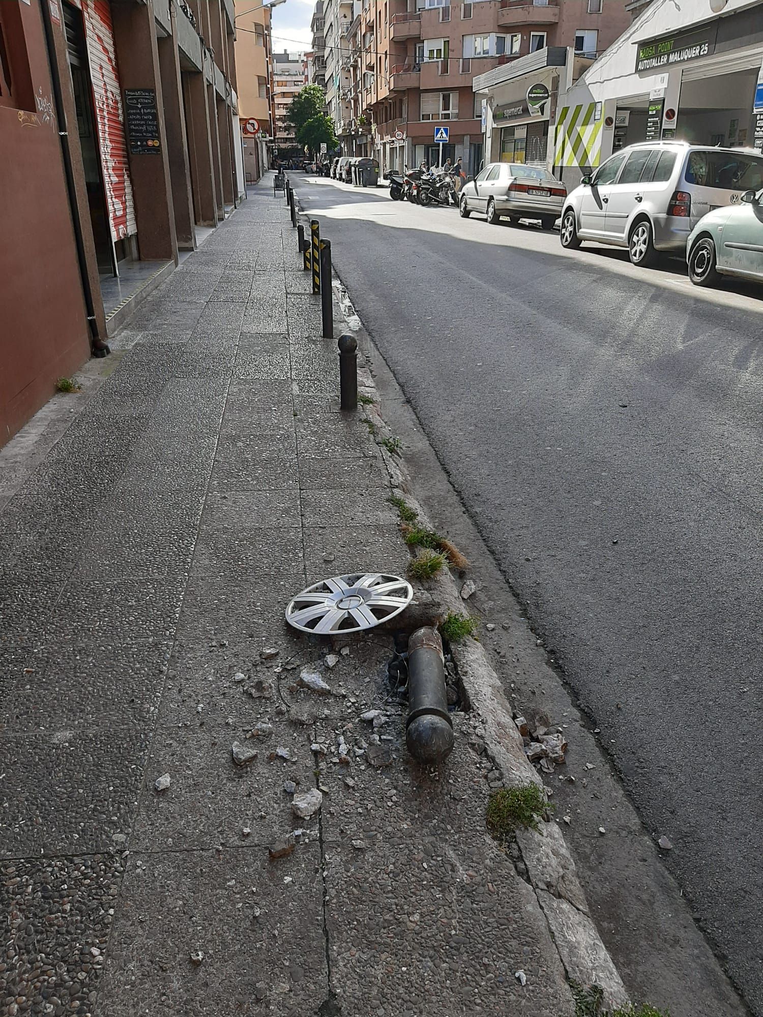 Persecució de pel·lícula amb danys pel centre de Girona