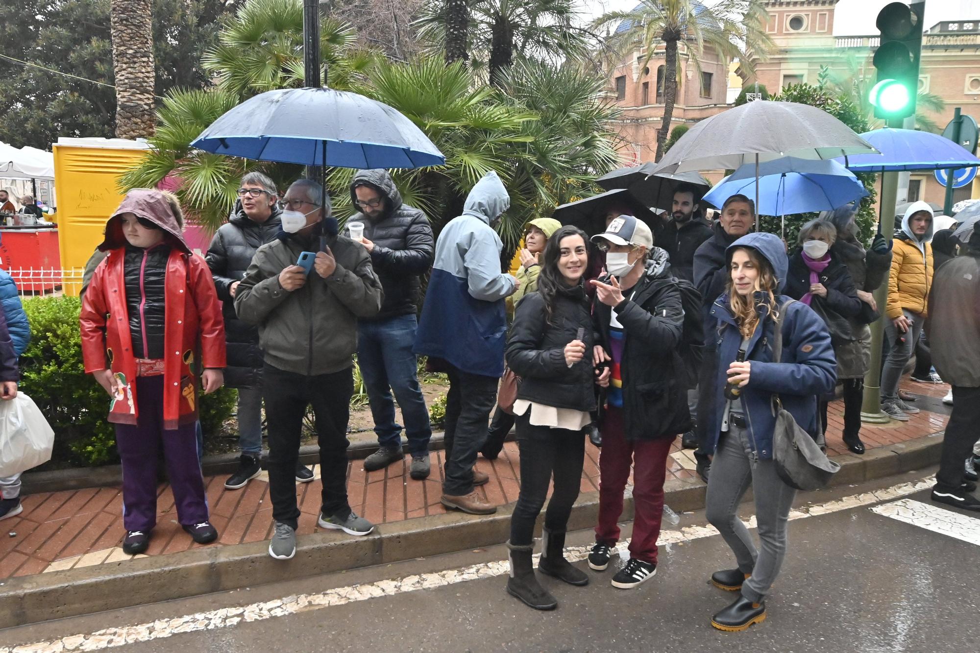 Teatro y música en el desfile de animación de la Magdalena