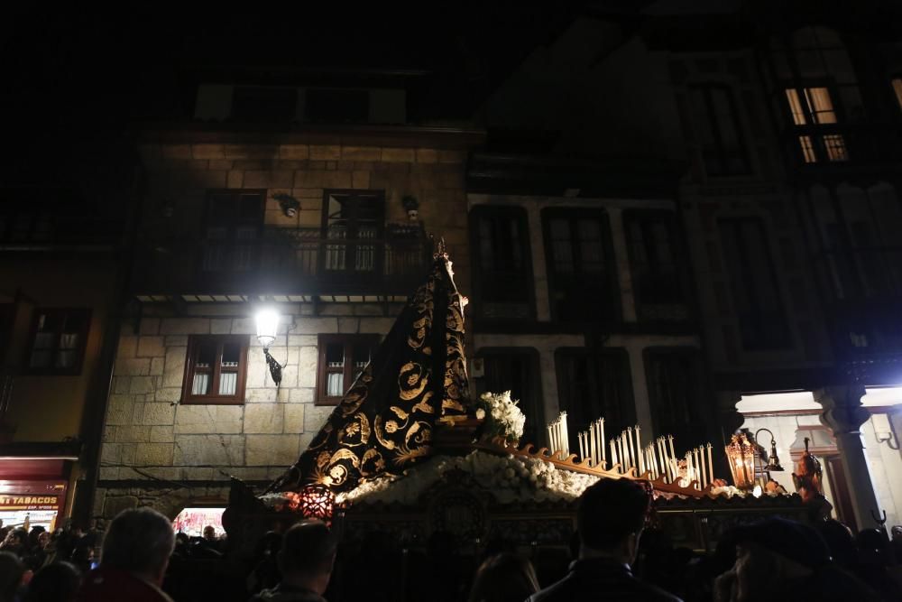 Procesión del Santo Encuentro en Avilés