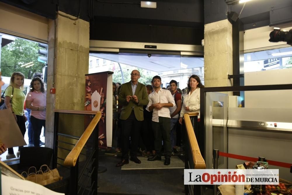 Starbucks abre sus puertas en la Gran Vía de Murci