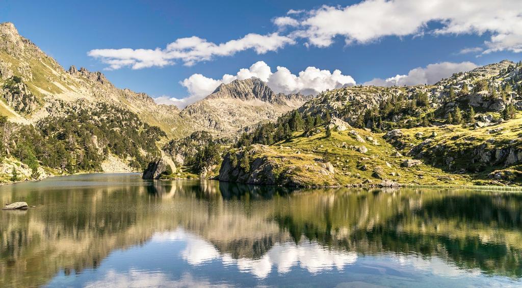 Lago de Ratera en el circo de Colomers.