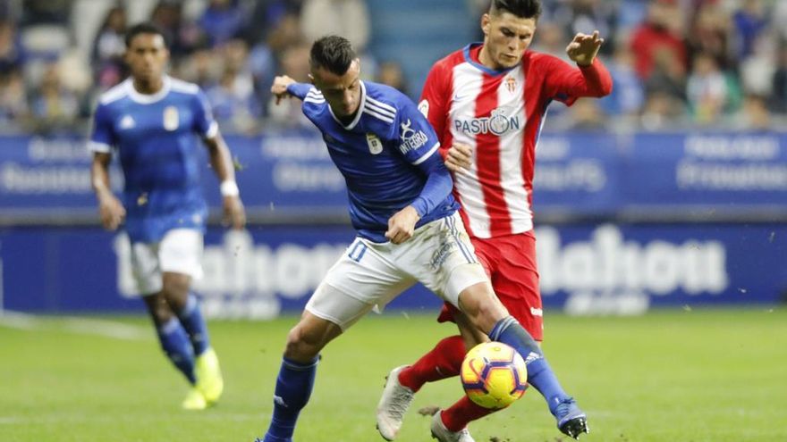 Tejera y Salvador, en el último derbi en el Tartiere