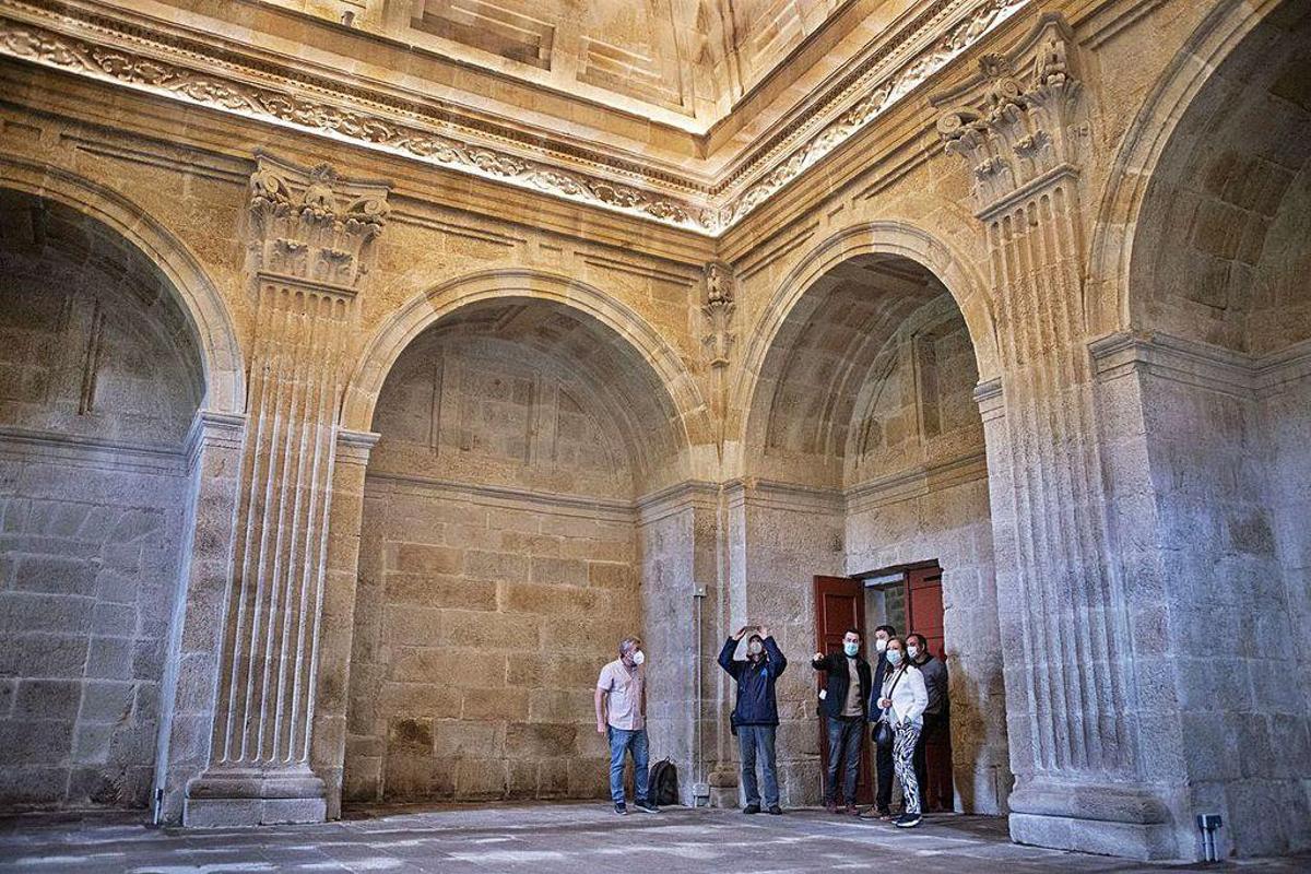 Supervisión de las obras del monasterio de Montederramo.