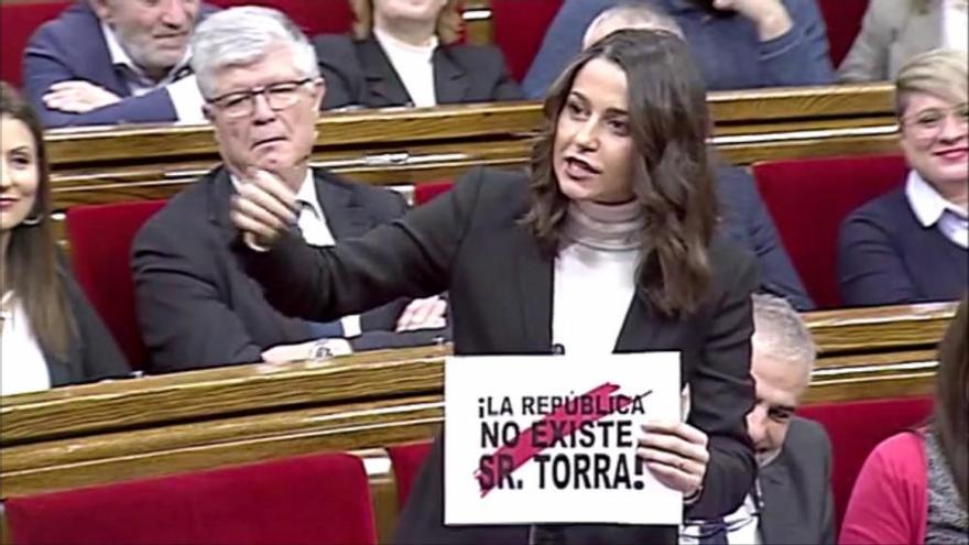 Enganxada d'Arrimadas amb Torra: «Tot això de ser president li va gran»