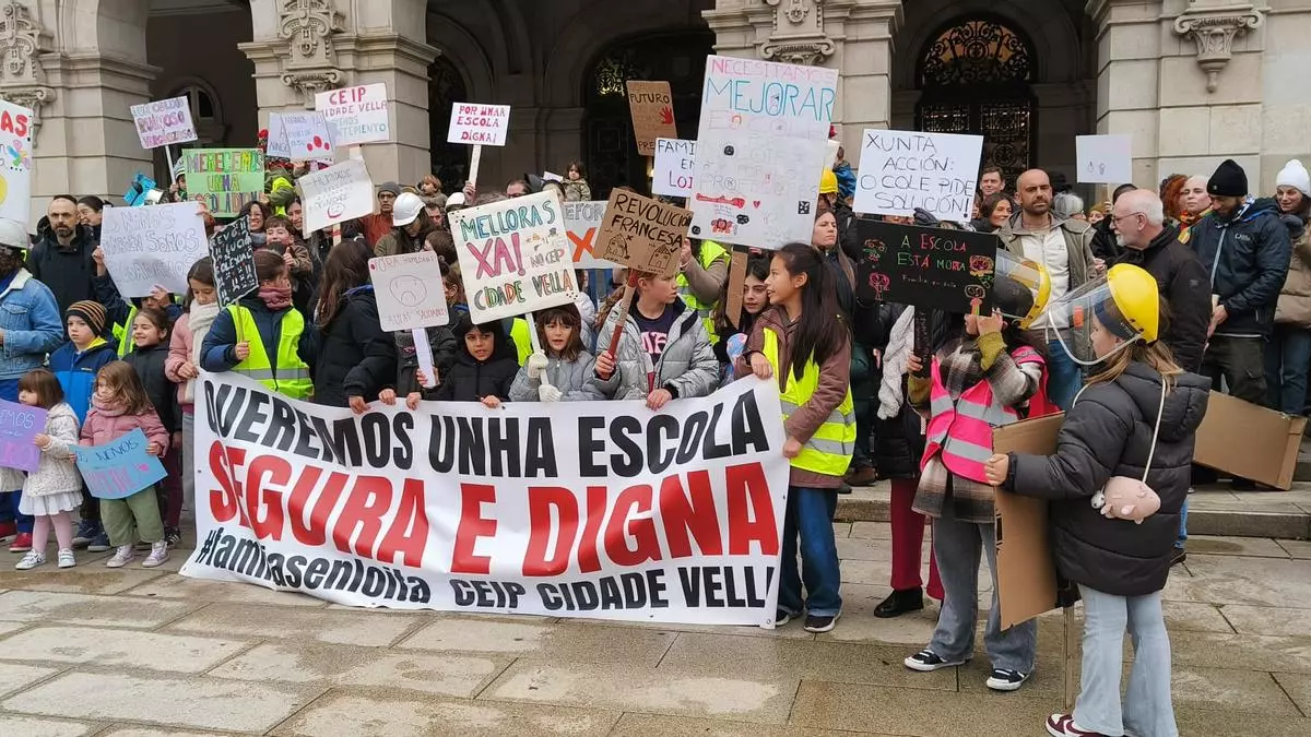 Las Anpas de los colegios públicos de A Coruña se manifestarán en demanda de más personal y mejores instalaciones