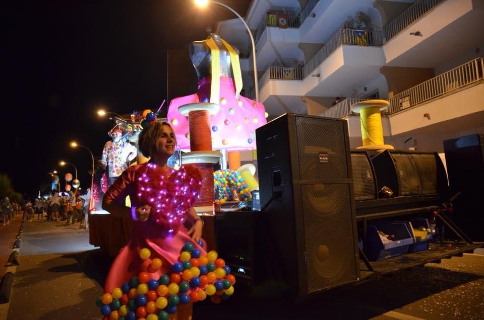 Primera Rua de Carnaval d''Estiu, a l''Escala