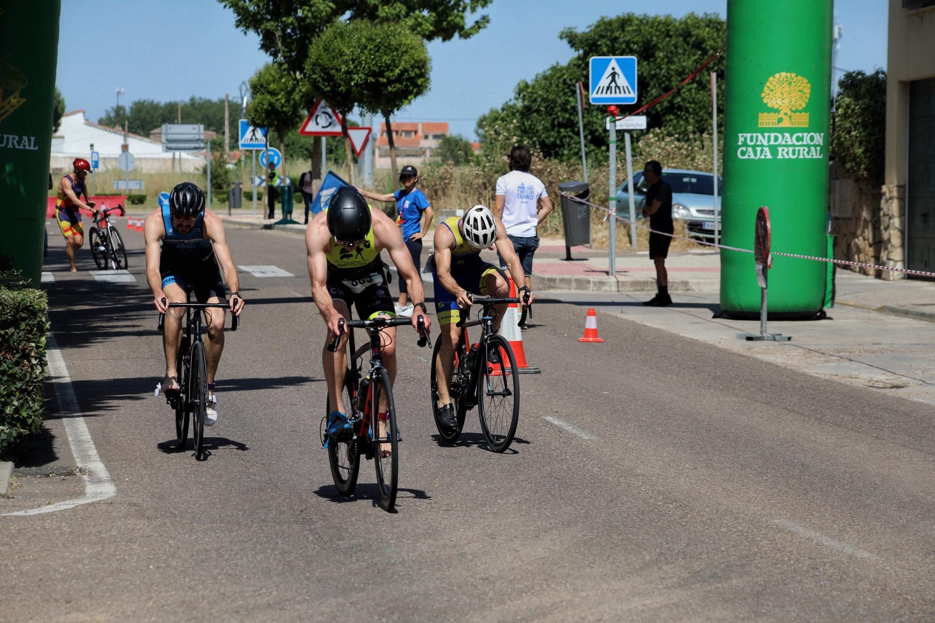 GALERÍA | El Triatlón "Ciudad de Zamora" hace vibrar a la capital del Duero