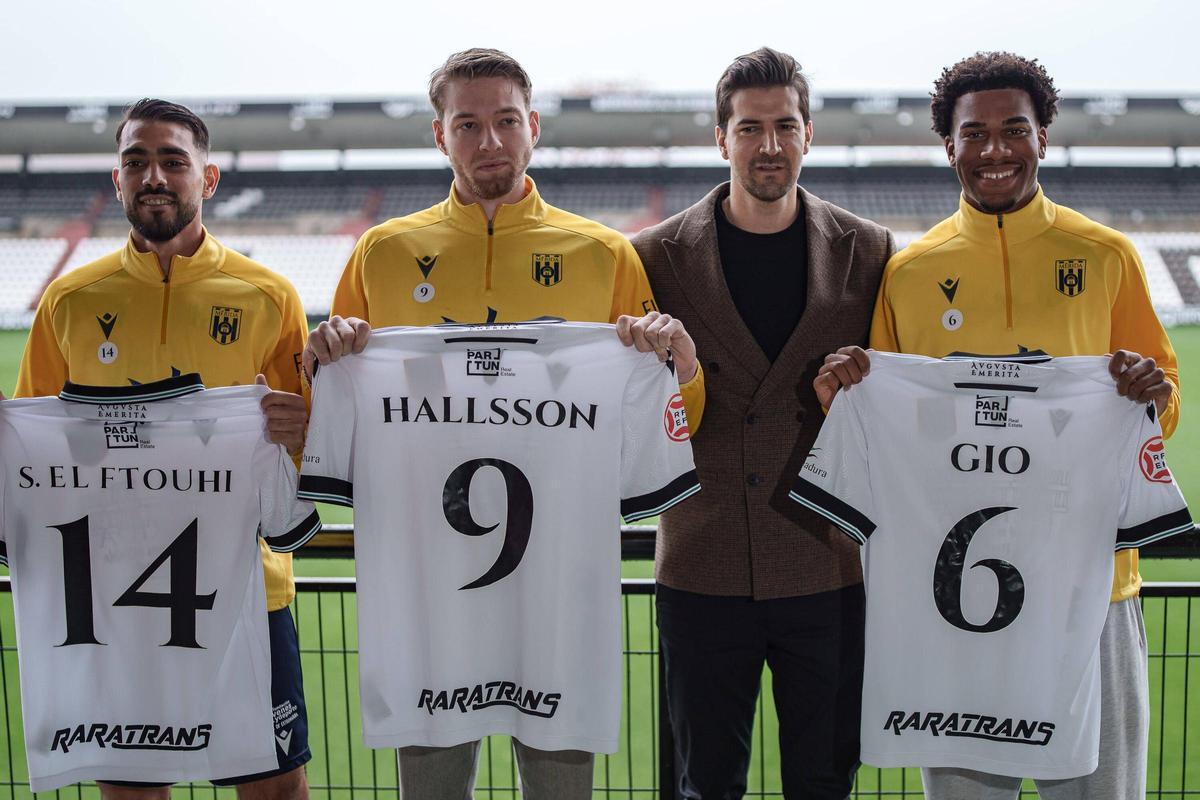 Fotogalería | La presentación de los fichajes invernales del Mérida