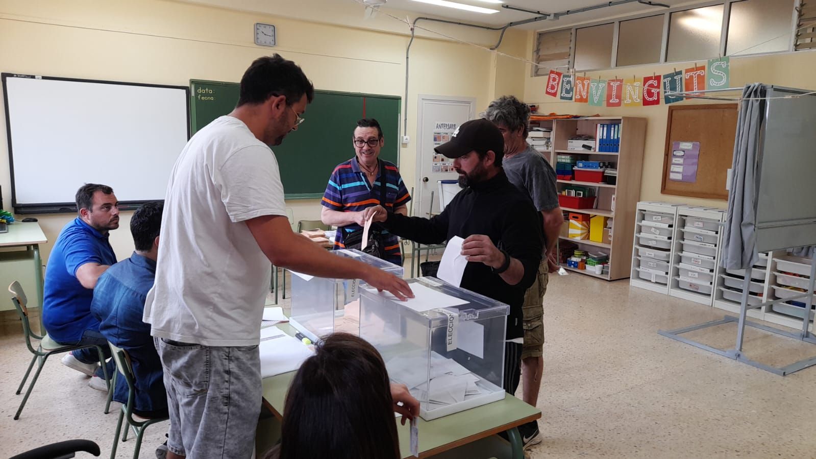 Todas las imágenes de la jornada de elecciones en Ibiza y Formentera