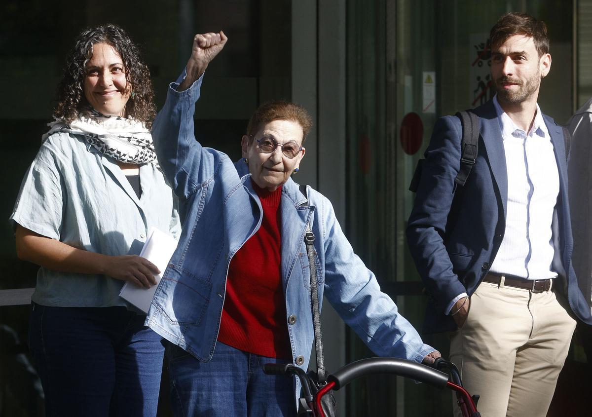 Imagen de archivo de la activista de la izquierda independentista Blanca Serra (c).