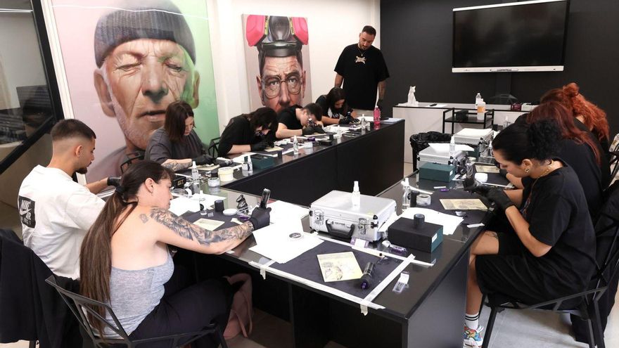 Abre en Murcia el nuevo estudio de tatuajes de Joaquín Ganga: el más grande de Europa en funcionalidad