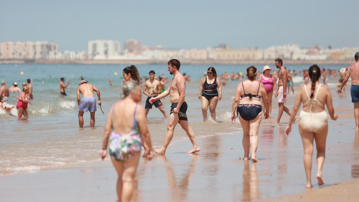 Playa de la Victoria de Cádiz capital.