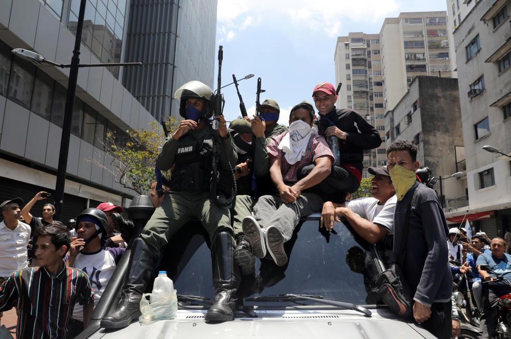 Tensió a Veneçuela per l'aixecament civil promogut per Guaidó