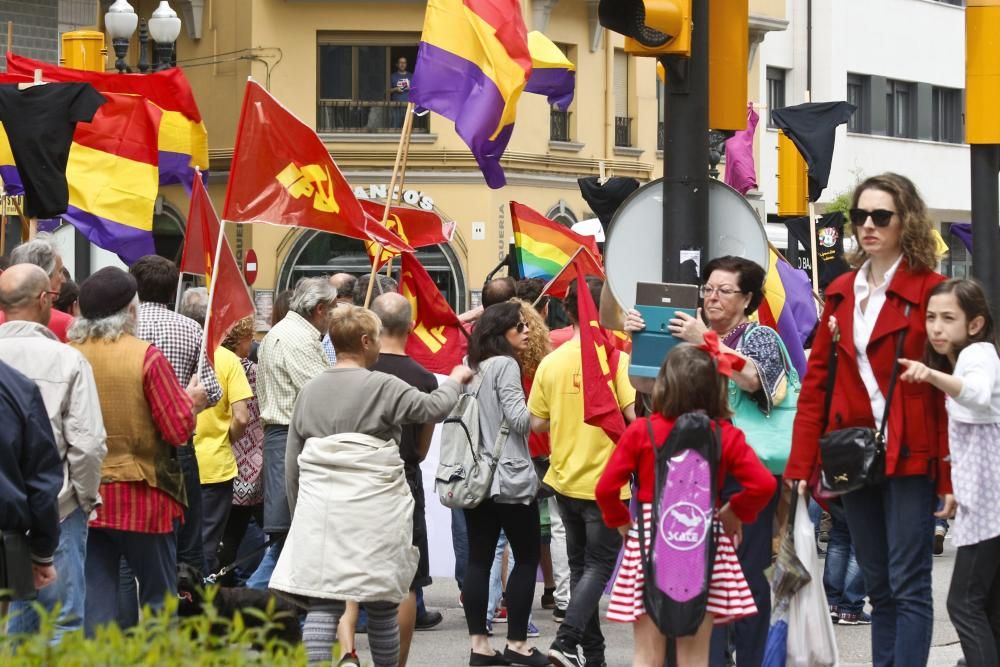 Manifestación "Pasacalles por la digindad" en Gijón