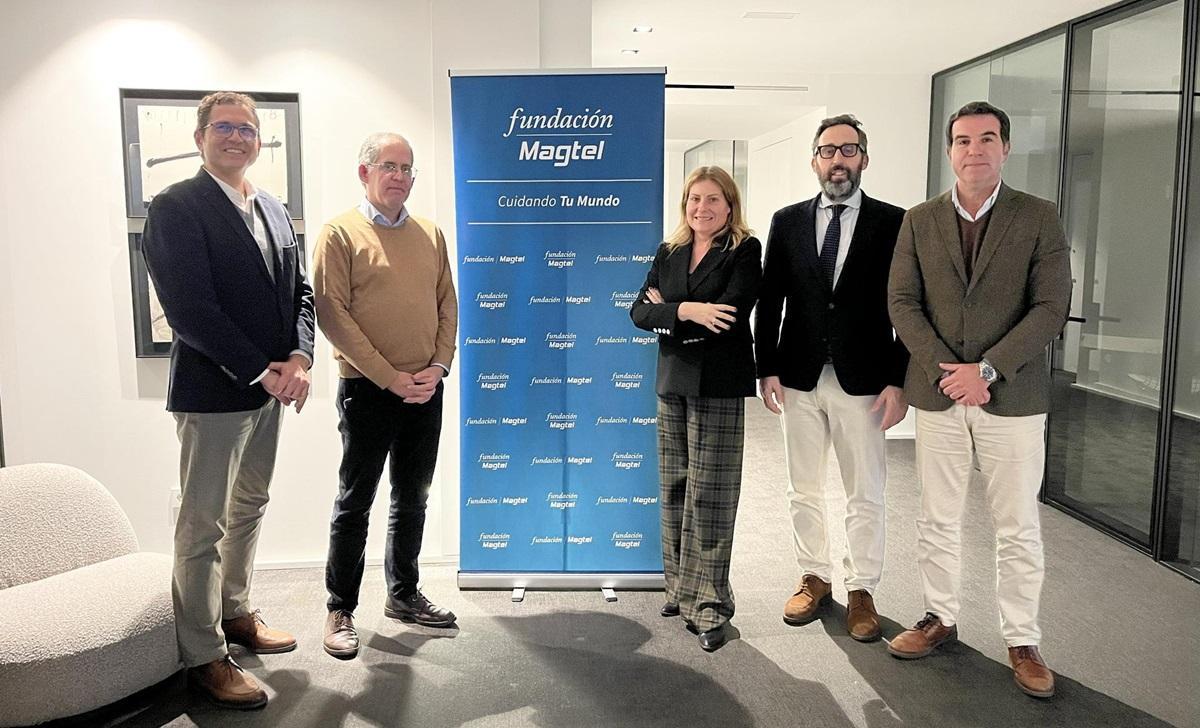 Los miembros del jurado, de izquierda a derecha, Adrián Fernández, Darío Reina, Auxiliadora López, Juan Luis Muñoz y Leonardo Bueno.